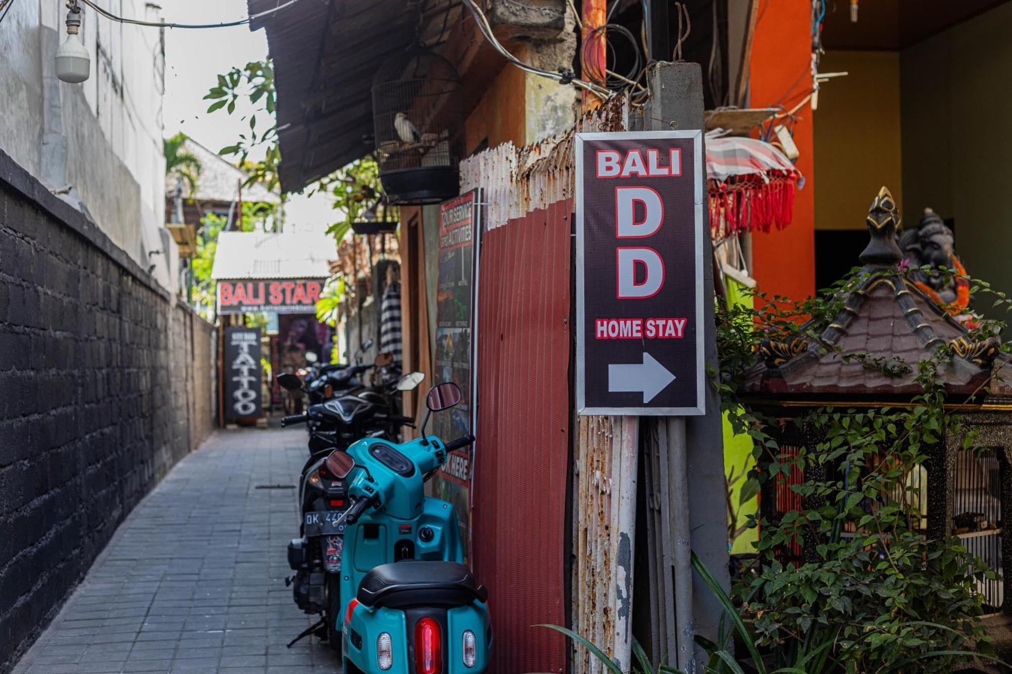 Bali Dd Homestay Seminyak Esterno foto